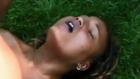 Young ebony bitch gets slammed outdoors